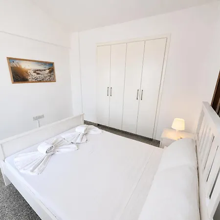 Dream Oceana - *